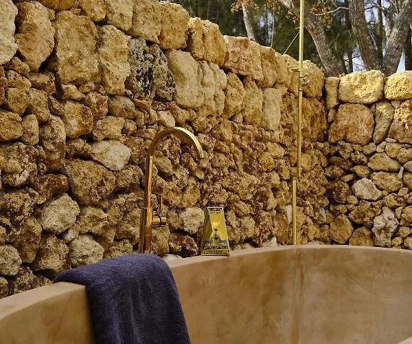 Castle Elvira-tower & Masseria Resort